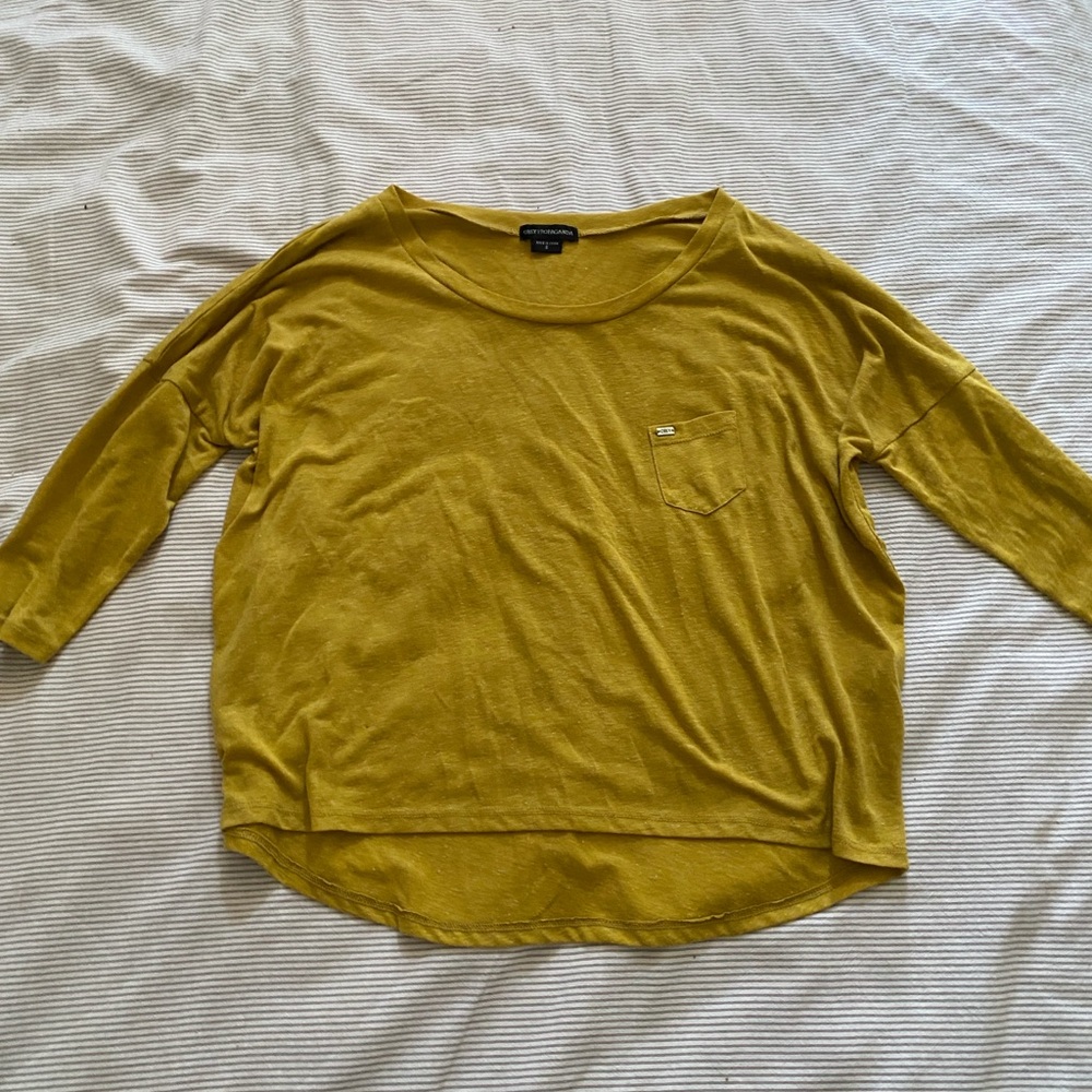mustard yellow, 3/4 sleeve top